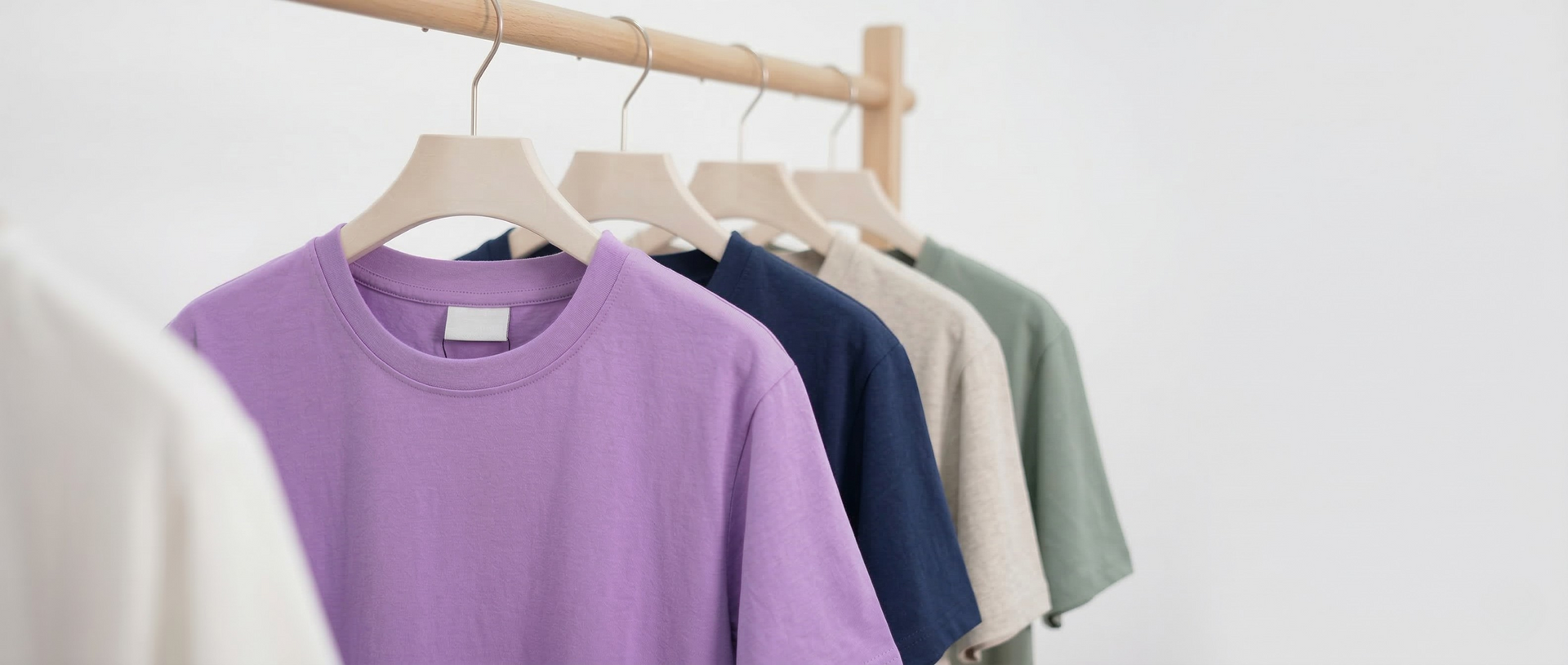 Weekend T-Shirt Guide: Styling the Blue Oversized T-Shirt for Effortless Comfort