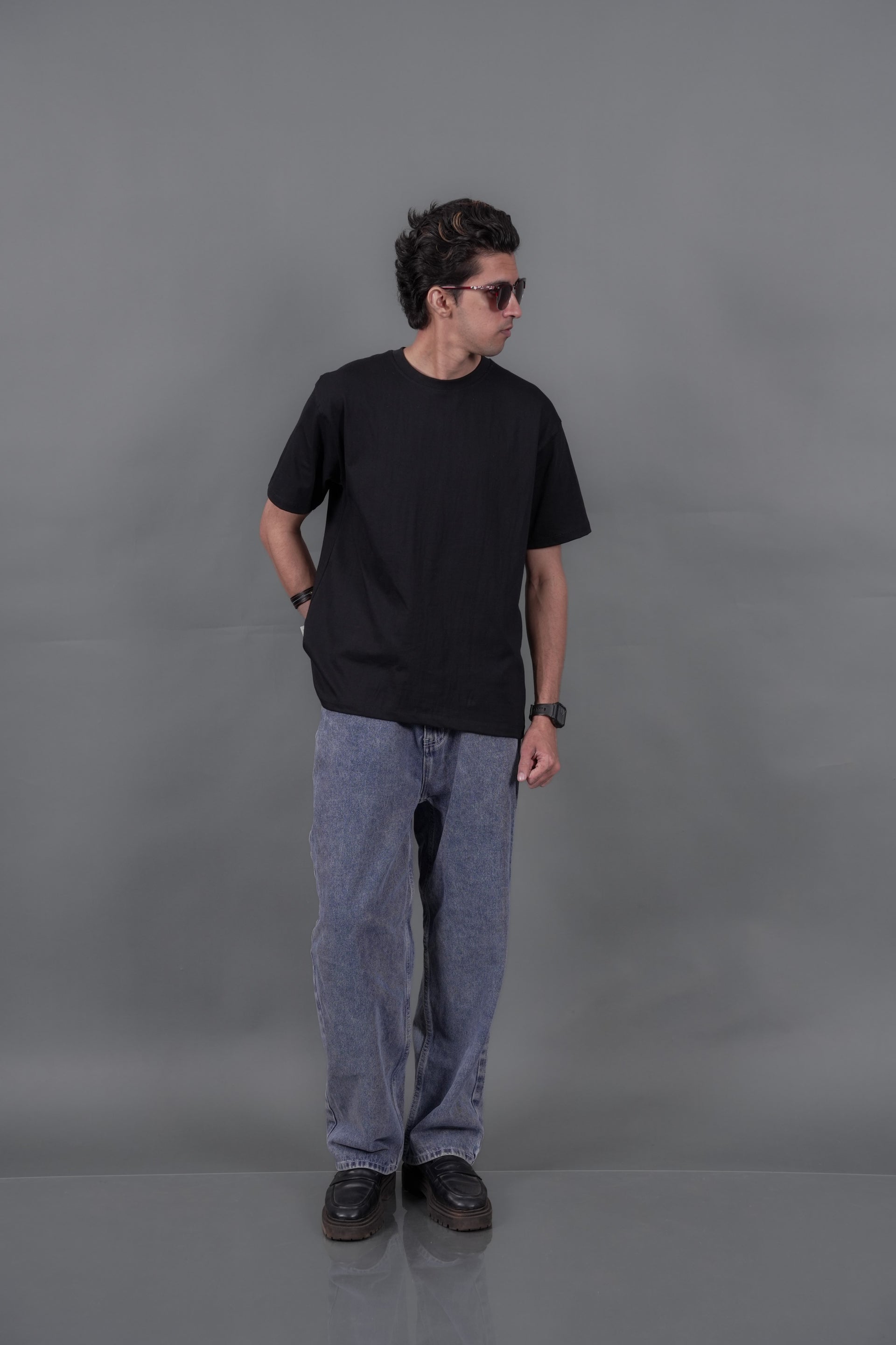 Black Oversized T-Shirt — Premium 210 GSM Super Combed Cotton