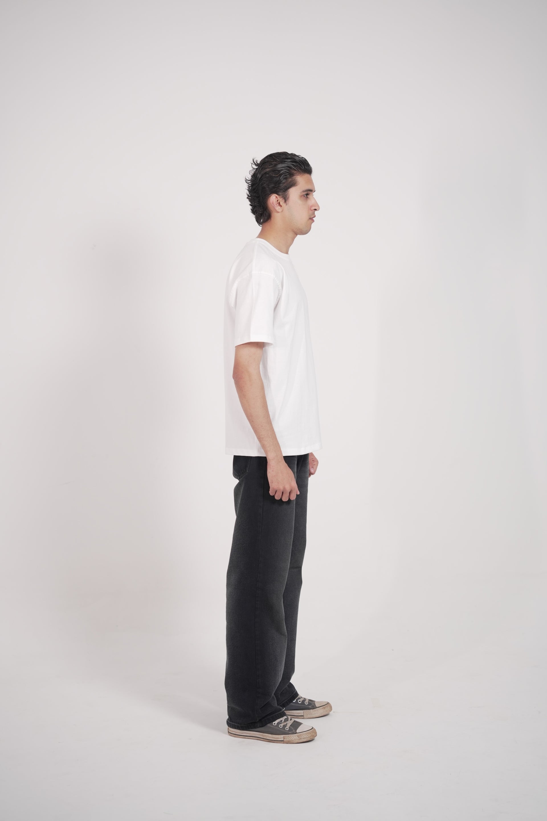 Classic White Oversized T-Shirt — Premium 210 GSM Cotton